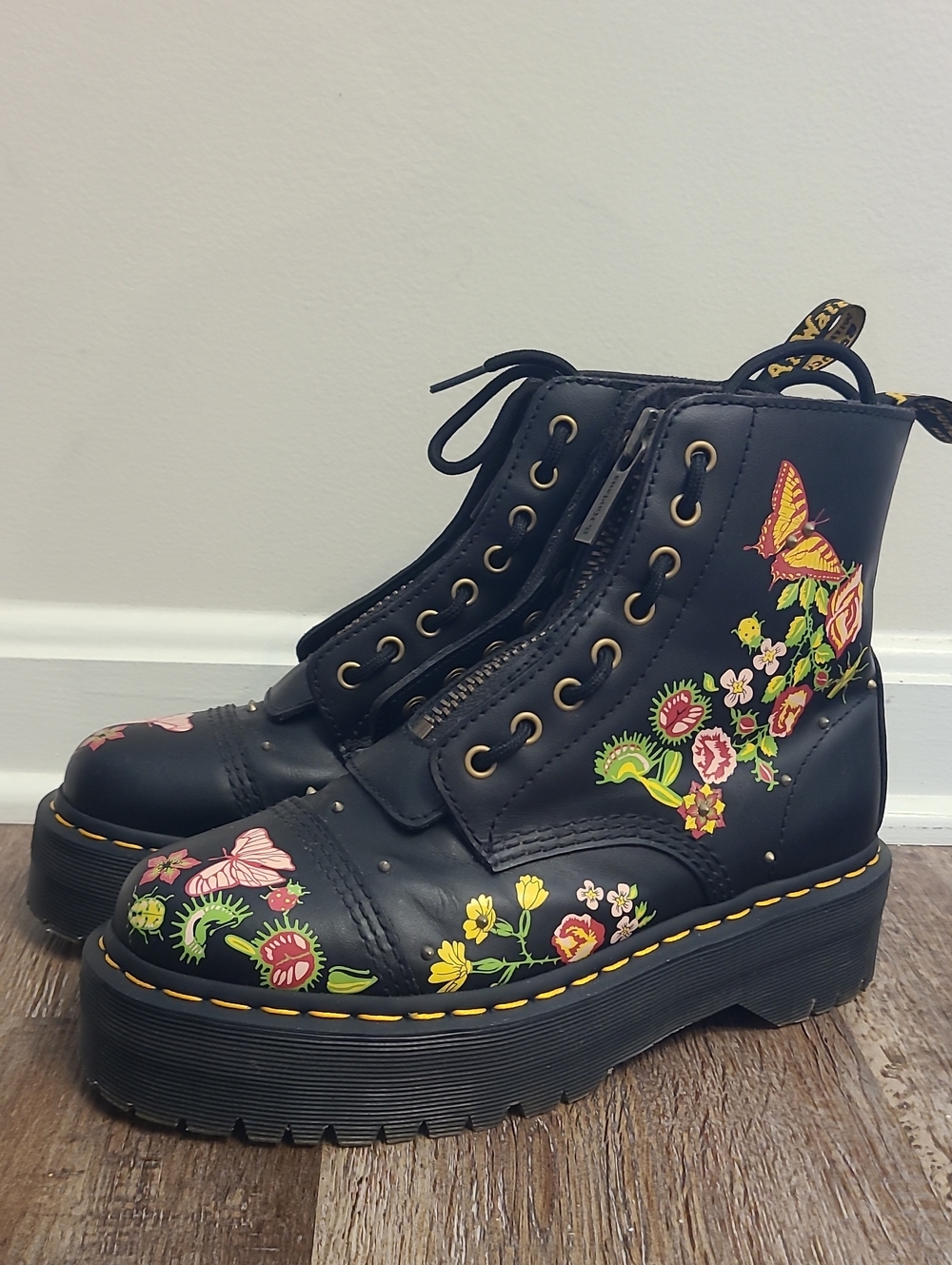 Dr. Martens Sinclair Blooml Floral Platform Combat Boots US 9